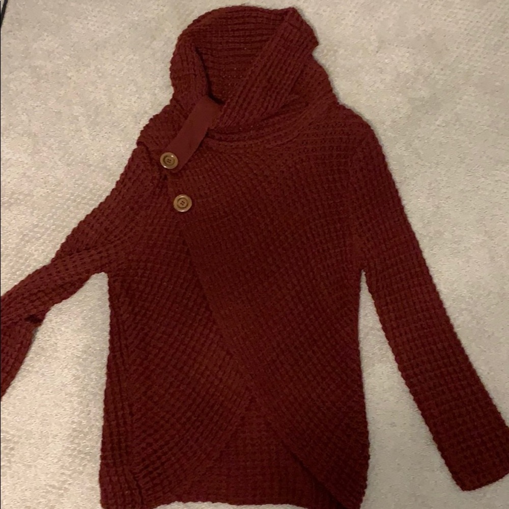 maroon/red turtleneck sweater